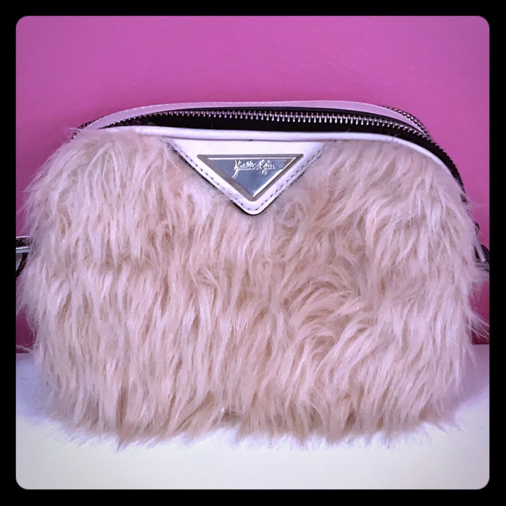 Kylie and Kendall Jenner purse